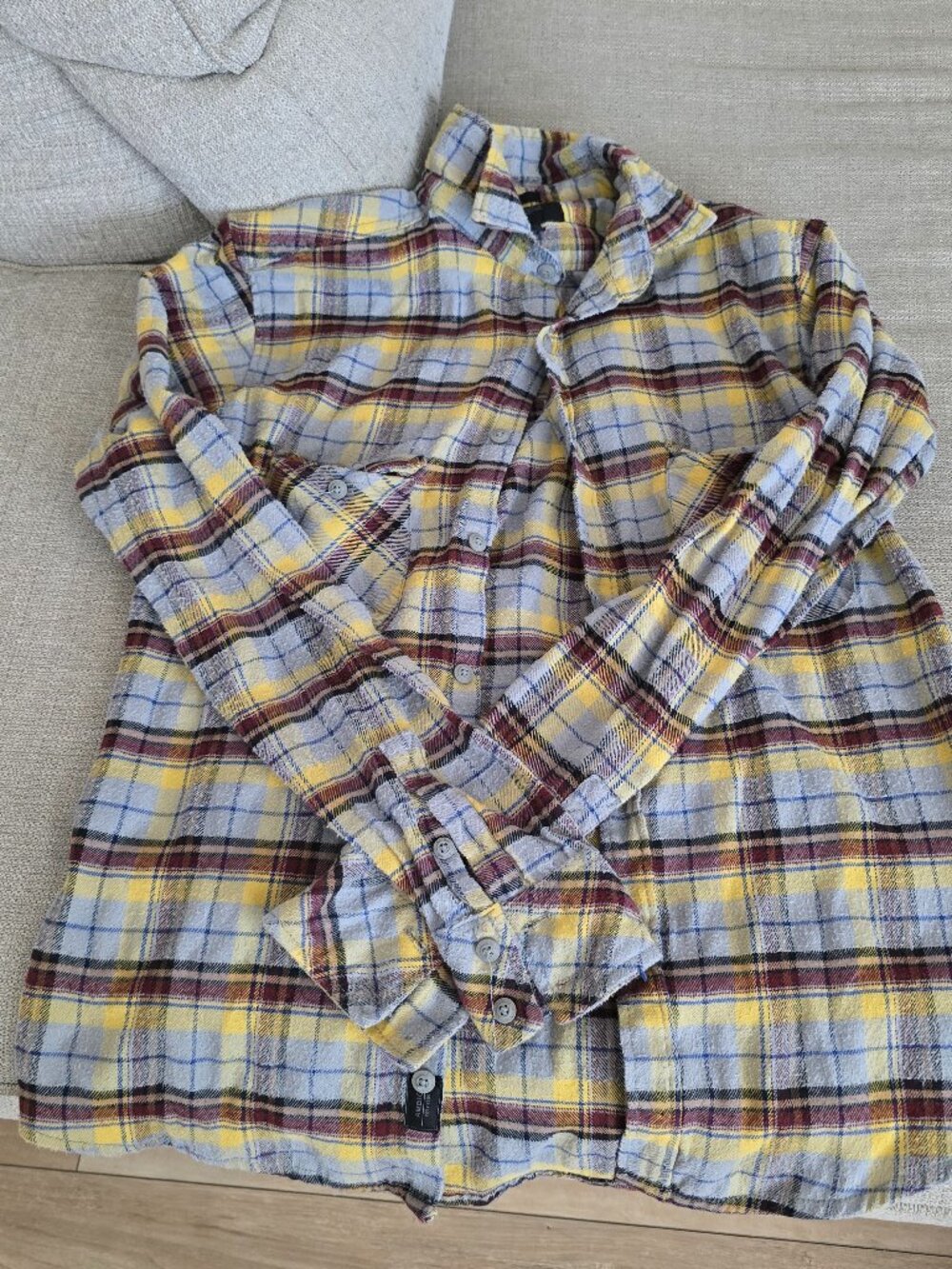 AMBIG Mens AW8282 Button Up Shirt, burgundy, M Neck EUC